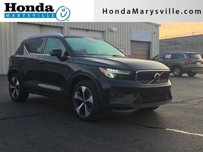 2024 Volvo XC40 B5 Plus Bright Theme