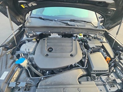 2024 Volvo XC40 B5 Plus Bright Theme