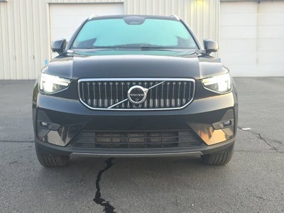 2024 Volvo XC40 B5 Plus Bright Theme