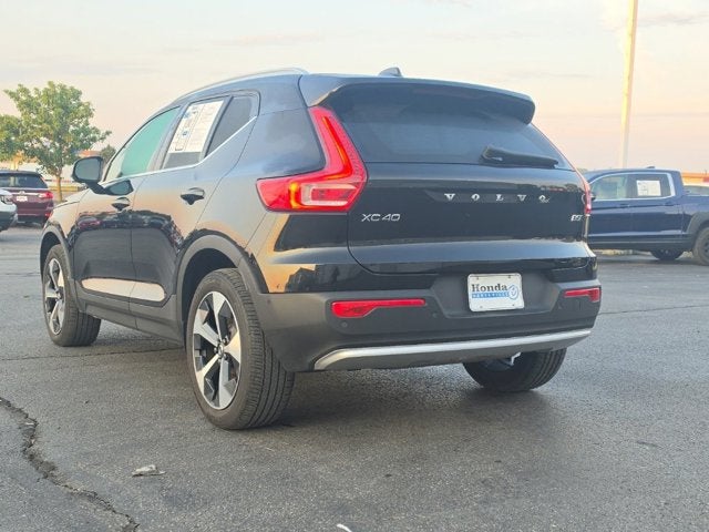 2024 Volvo XC40 B5 Plus Bright Theme