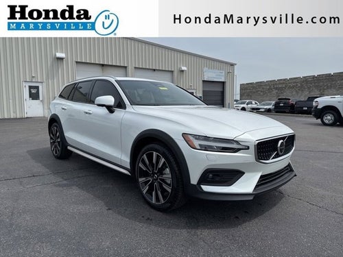 2025 Volvo V60 Cross Country B5 Ultra