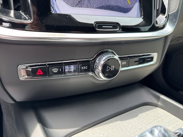 2025 Volvo V60 Cross Country B5 Ultra