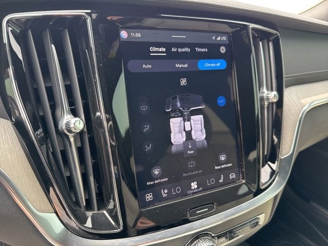 2025 Volvo V60 Cross Country B5 Ultra