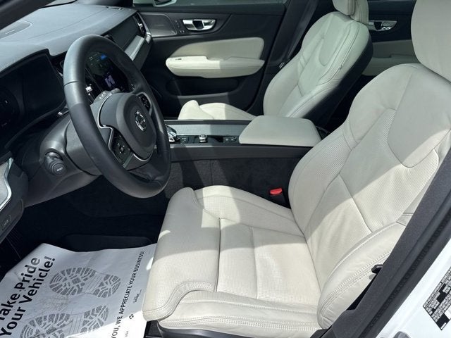 2025 Volvo V60 Cross Country B5 Ultra