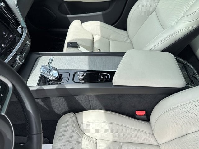 2025 Volvo V60 Cross Country B5 Ultra
