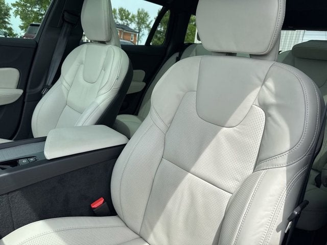 2025 Volvo V60 Cross Country B5 Ultra