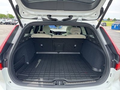2025 Volvo V60 Cross Country B5 Ultra