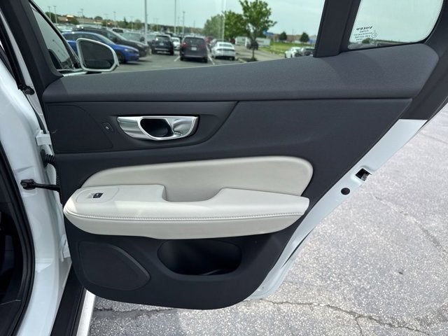 2025 Volvo V60 Cross Country B5 Ultra