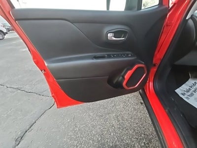 2016 Jeep Renegade Trailhawk