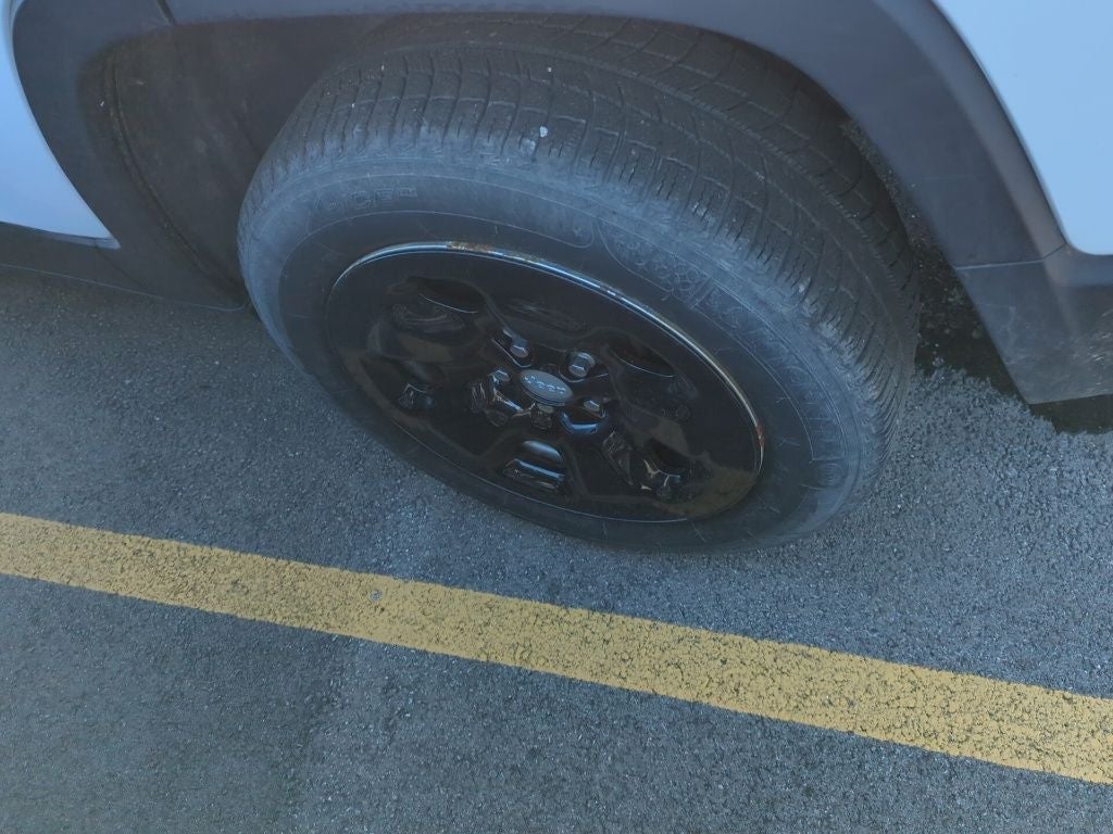 2019 Jeep Cherokee Sport