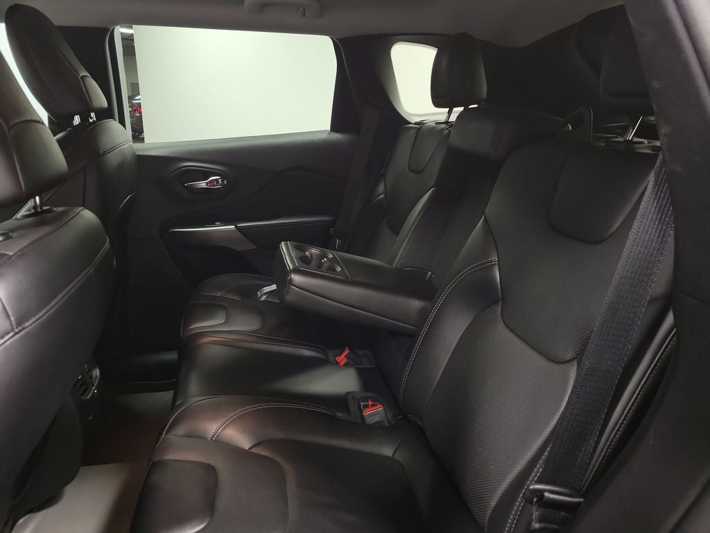 2022 Jeep Cherokee Latitude Lux