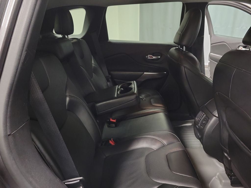 2022 Jeep Cherokee Latitude Lux