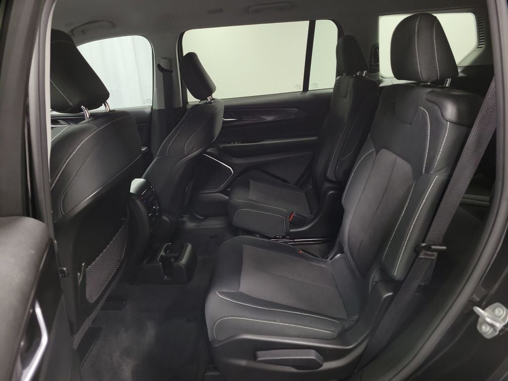 2021 Jeep Grand Cherokee L Laredo