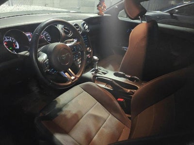 2017 Ford Mustang V6