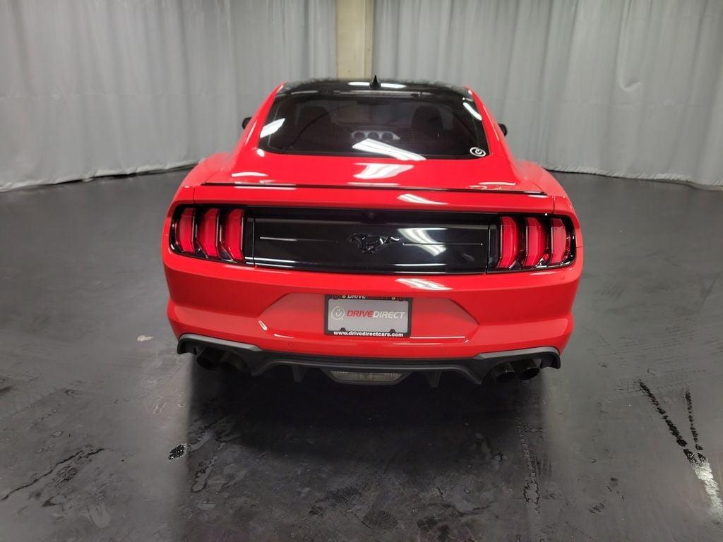 2022 Ford Mustang EcoBoost