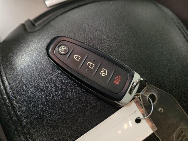 2018 Ford Taurus SEL