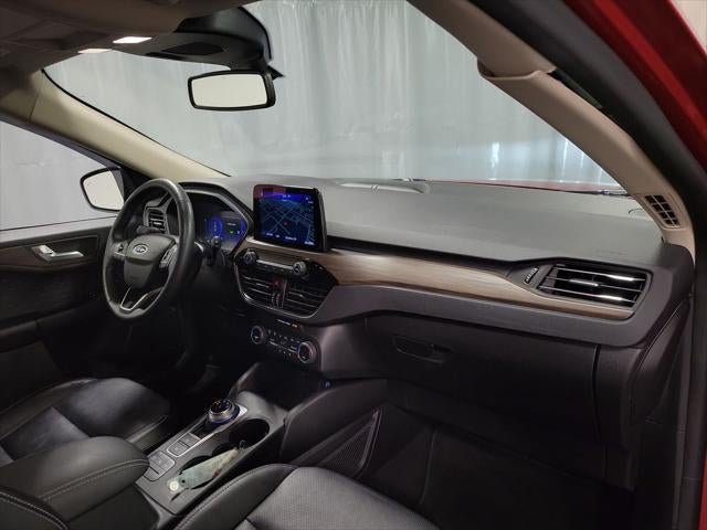 2020 Ford Escape Titanium Hybrid