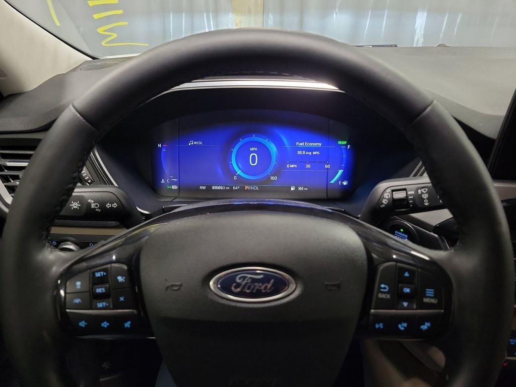 2022 Ford Escape Titanium Hybrid