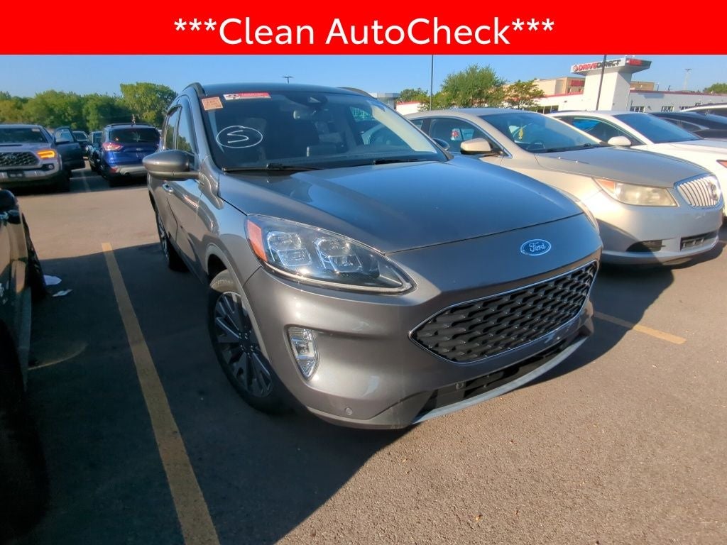 2022 Ford Escape Hybrid Titanium