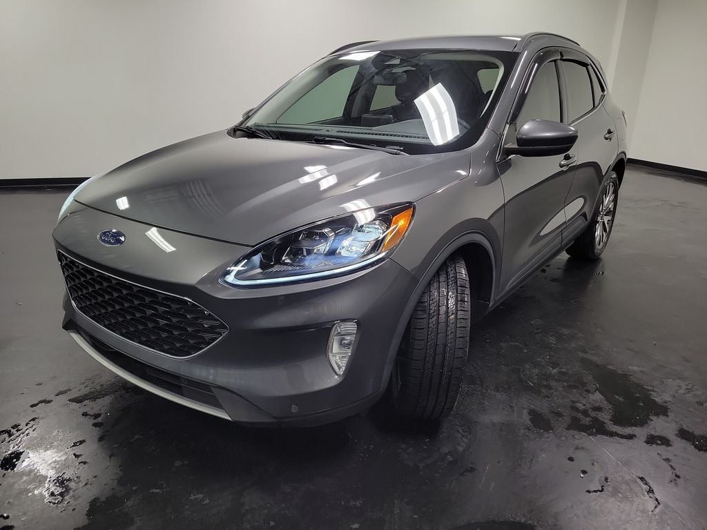 2022 Ford Escape Hybrid Titanium