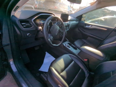 2022 Ford Escape Hybrid Titanium