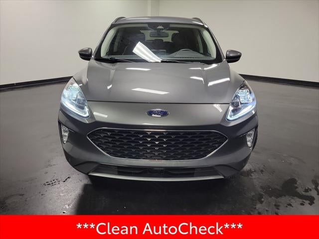 2022 Ford Escape Hybrid Titanium