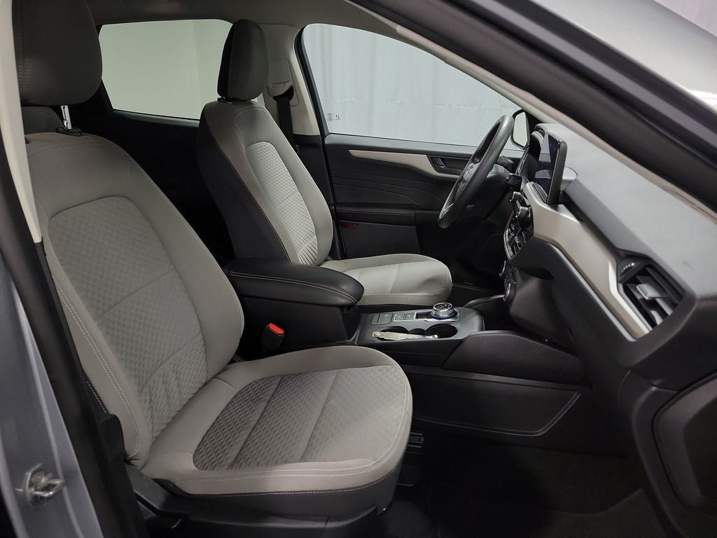 2022 Ford Escape Hybrid SE