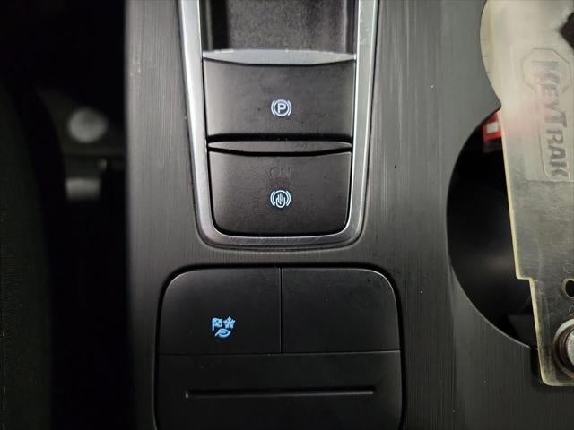 2022 Ford Escape Hybrid SE