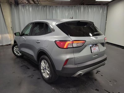 2022 Ford Escape Hybrid SE
