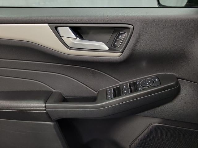 2021 Ford Escape Hybrid SE