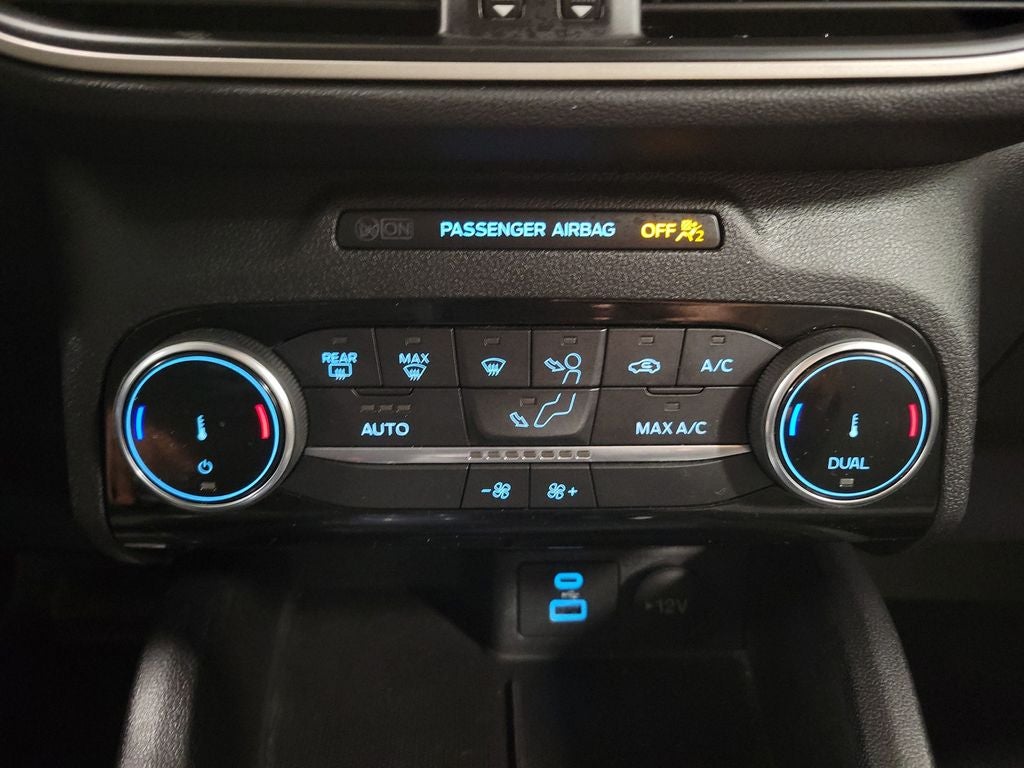 2022 Ford Escape Hybrid SE