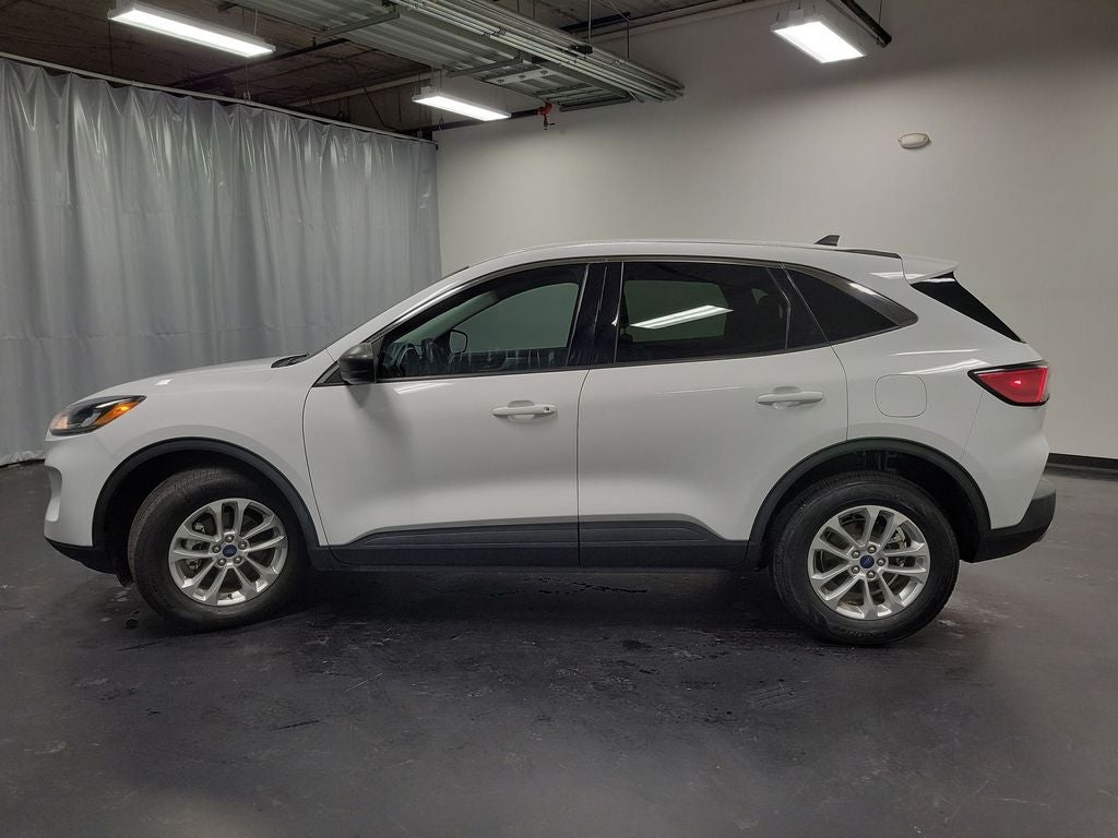 2022 Ford Escape Hybrid SE
