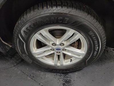 2023 Ford Explorer Base