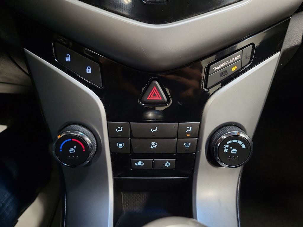 2011 Chevrolet Cruze 2LT