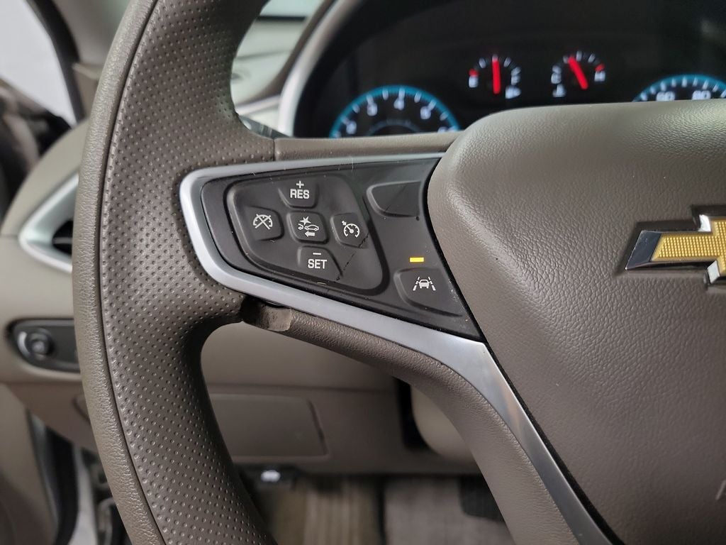 2022 Chevrolet Malibu LS 1FL