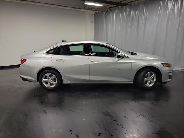 2022 Chevrolet Malibu LS 1FL
