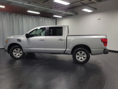 2017 Nissan Titan SV