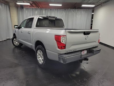 2017 Nissan Titan SV