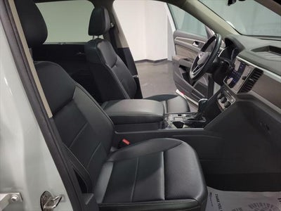 2022 Volkswagen Atlas 2.0T SE w/Technology