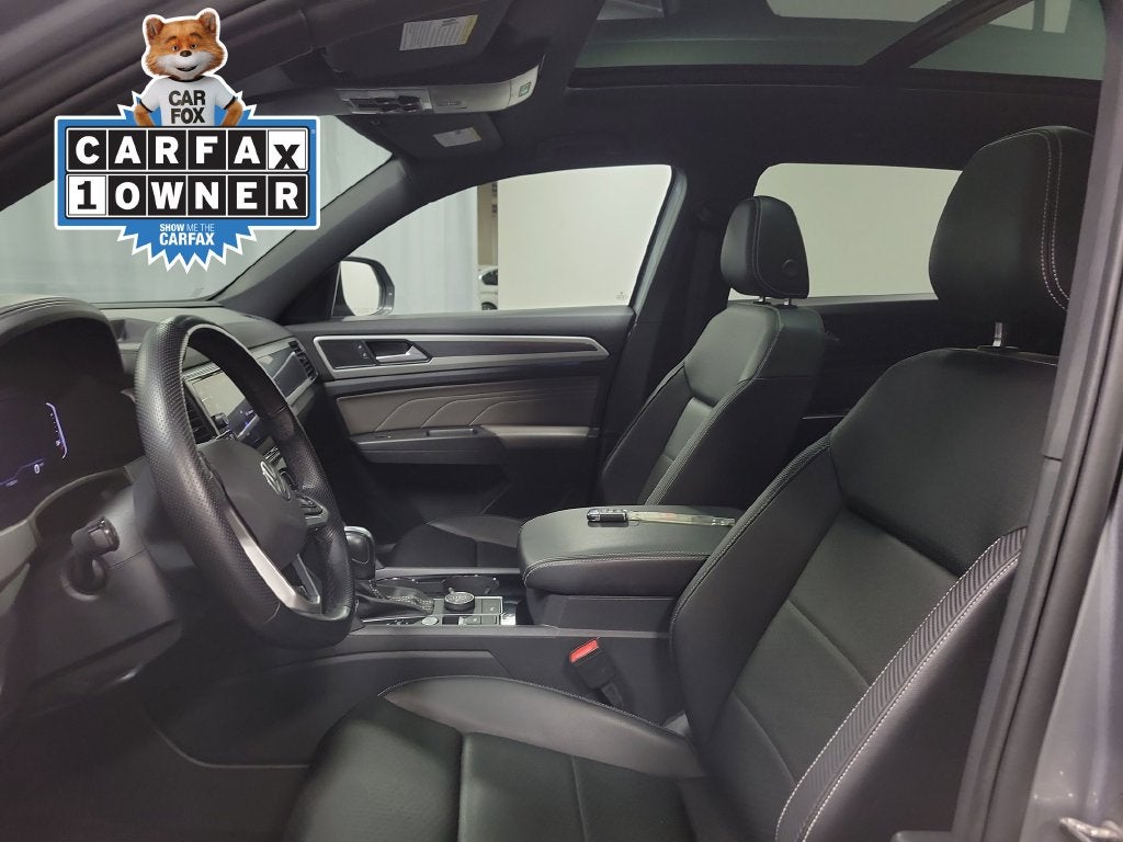 2023 Volkswagen Atlas Cross Sport 2.0T SEL R-Line Black