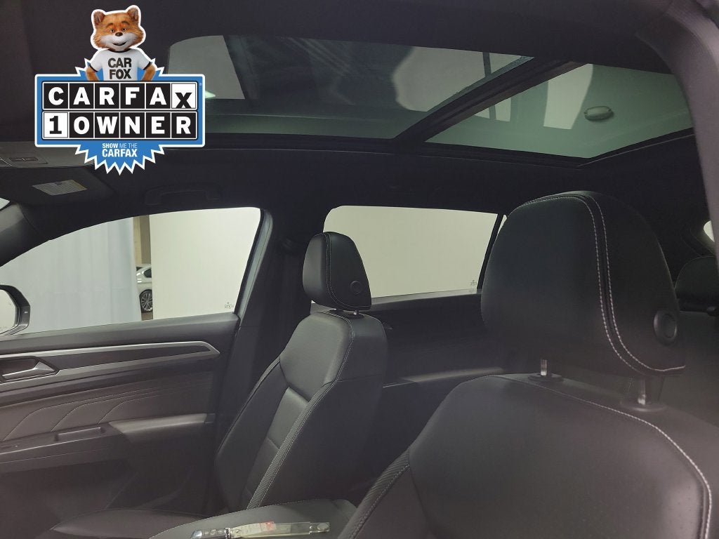 2023 Volkswagen Atlas Cross Sport 2.0T SEL R-Line Black