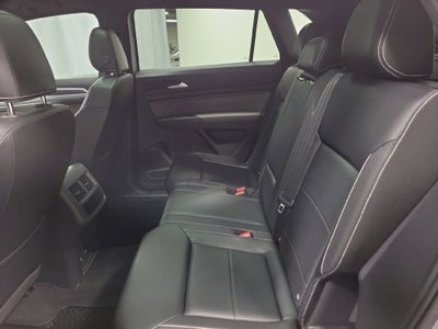 2023 Volkswagen Atlas Cross Sport 2.0T SEL R-Line Black