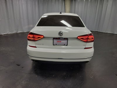 2018 Volkswagen Passat 2.0T SE w/Technology
