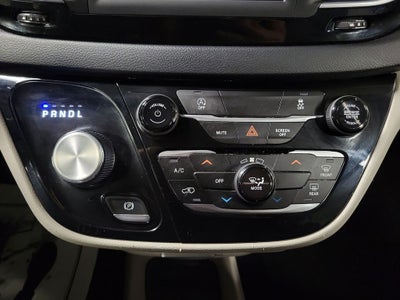 2020 Chrysler Voyager L