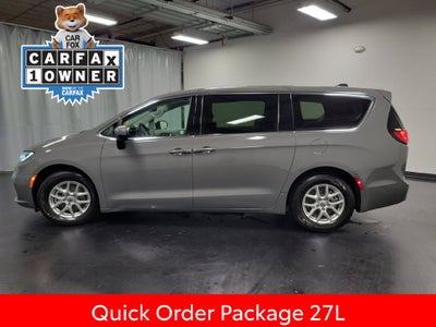 2023 Chrysler Pacifica Touring L