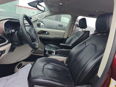 2020 Chrysler Voyager LXI