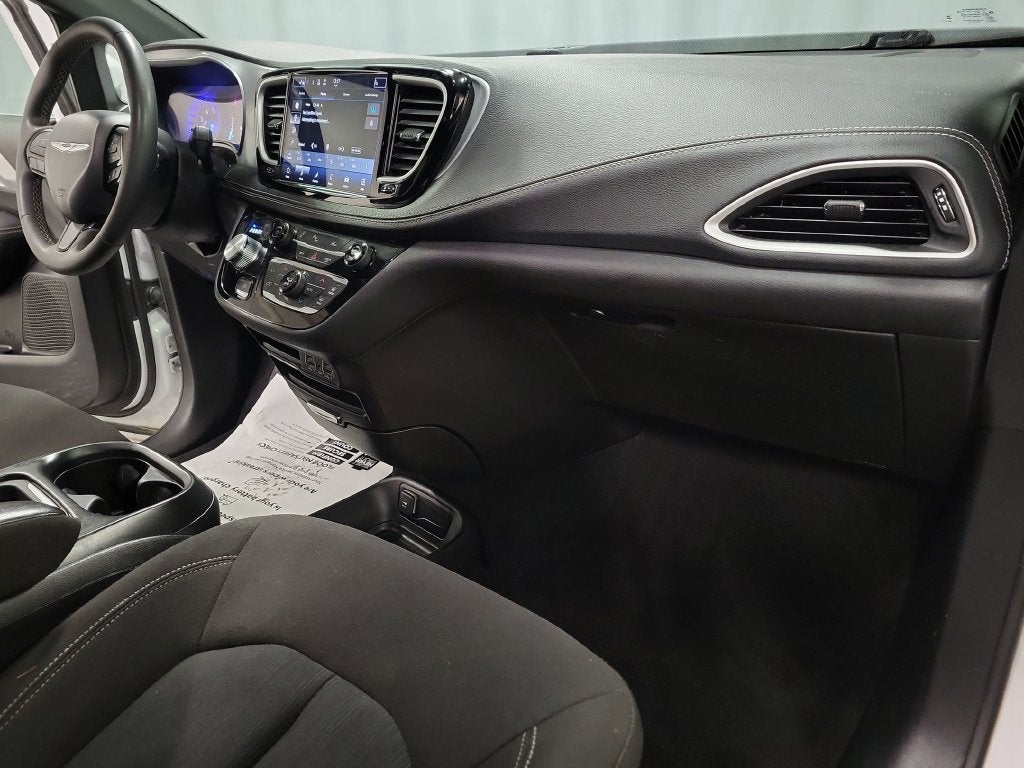 2023 Chrysler Pacifica Touring