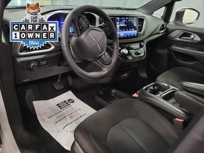 2023 Chrysler Pacifica Touring