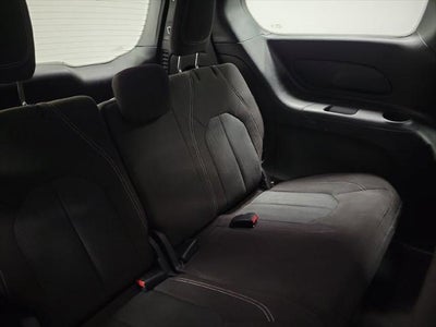 2023 Chrysler Pacifica Touring