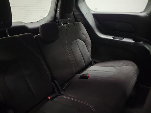 2023 Chrysler Pacifica Touring